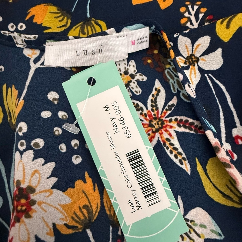 Lush Stitch Fix navy blue multicolor floral cold shoulder tank top size medium - Picture 8 of 9